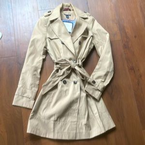 Classic Tommy Hilfiger trench coat